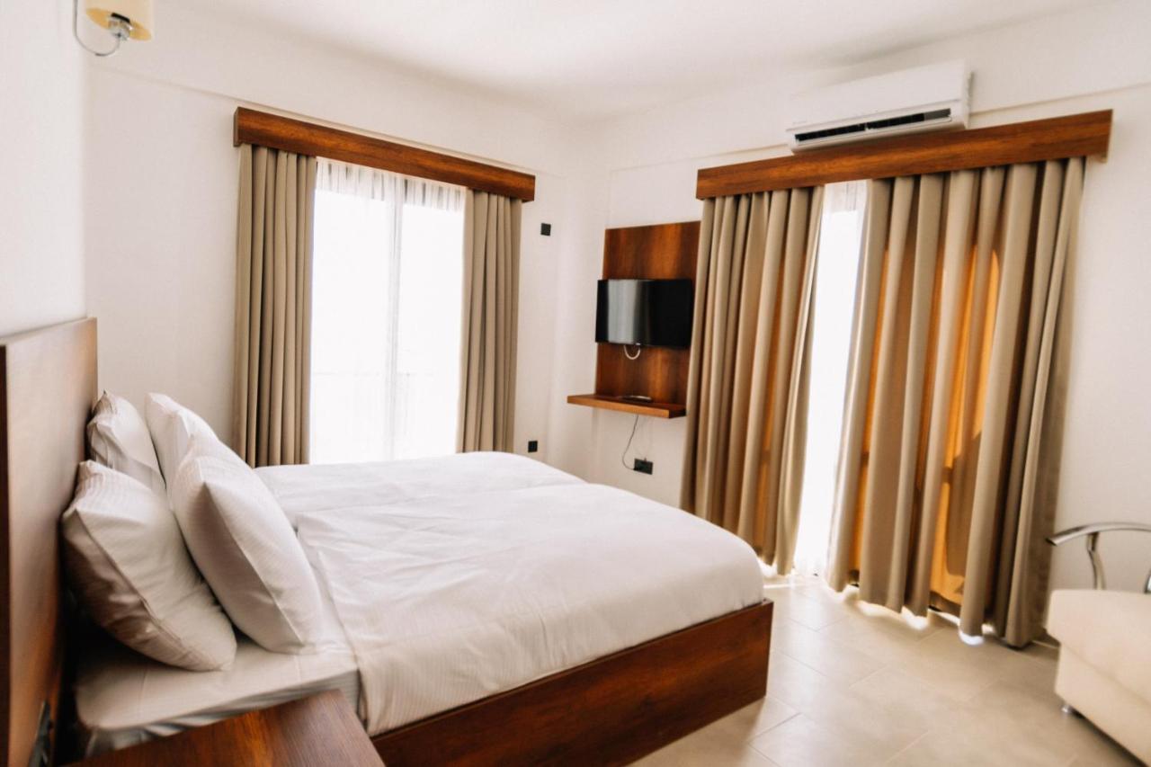 Cezar'S Airport Hotel نيقوسيا المظهر الخارجي الصورة
