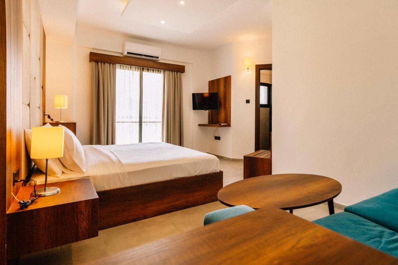 Cezar'S Airport Hotel نيقوسيا المظهر الخارجي الصورة